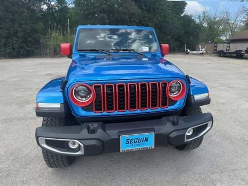 Used 2025 Jeep Wrangler Sahara w/ Safety Group image 3