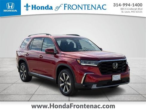 New 2025 Honda Pilot Touring image 1