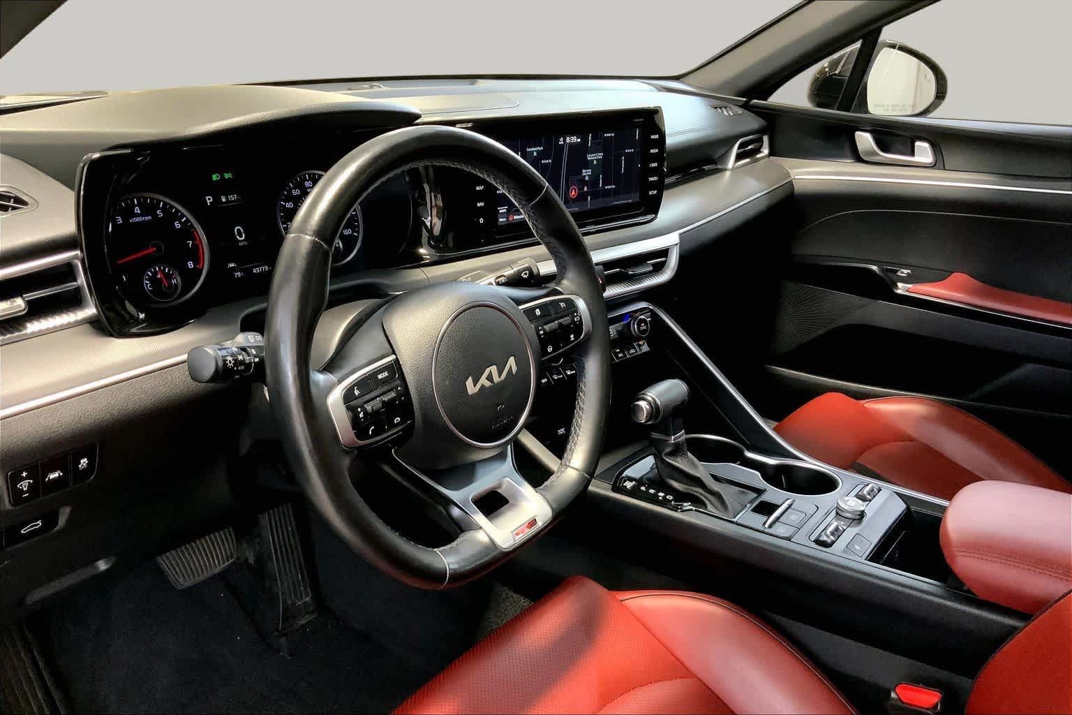 Used 2022 Kia K5 GT-Line w/ GT-Line Awd Premium Package image 17