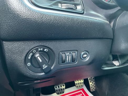 Used 2016 Dodge Challenger R/T Plus image 30