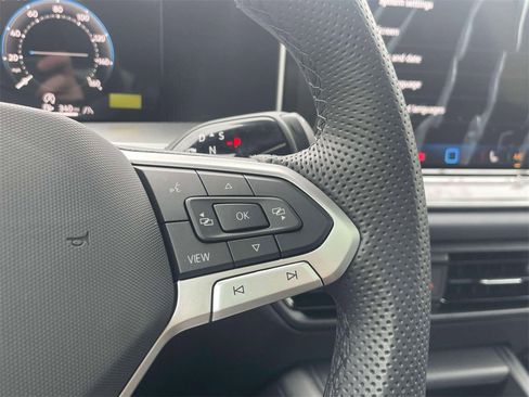 New 2026 Volkswagen Tiguan SE R-Line image 23