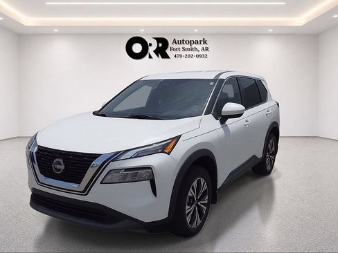 Used 2023 Nissan Rogue SV AWD/4WD image 2