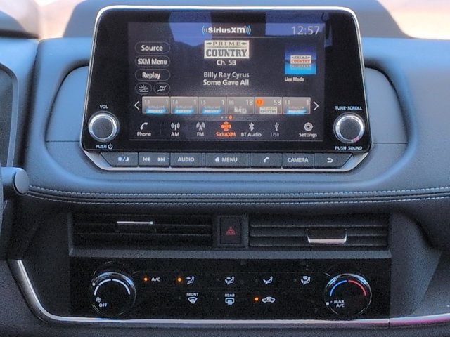 Used 2023 Nissan Rogue S FWD image 19