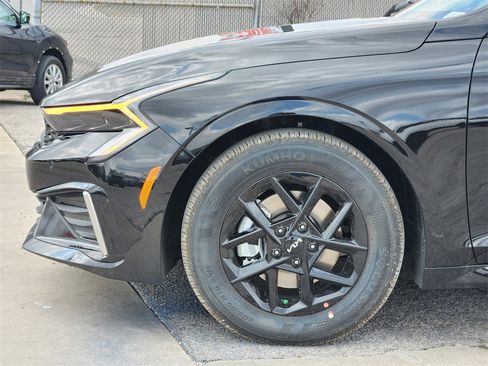 New 2026 Kia K5 LXS image 5