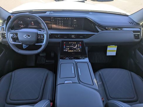 Used 2025 INFINITI QX80 Luxe image 17