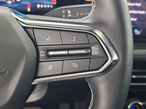 Used 2026 Chevrolet Traverse LT FWD image 30