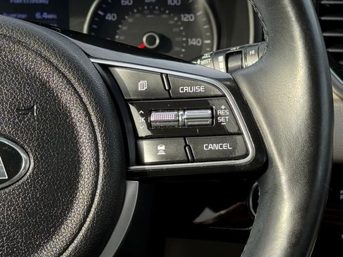 Used 2022 Kia Sportage EX w/ EX Technology Package image 18