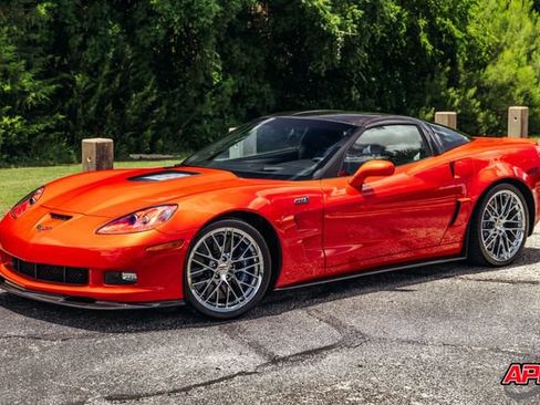 Used 2011 Chevrolet Corvette ZR1 w/ Preferred Equipment Group RWD image 46
