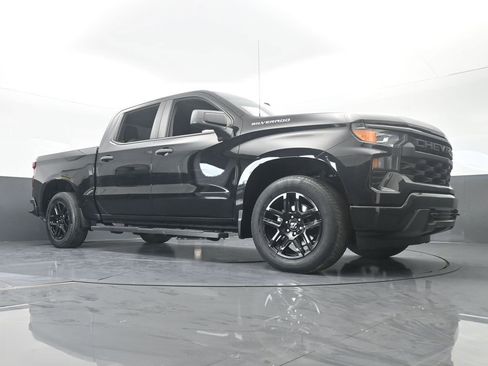 Used 2023 Chevrolet Silverado 1500 Custom image 63