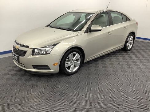 Used 2014 Chevrolet Cruze Diesel image 1
