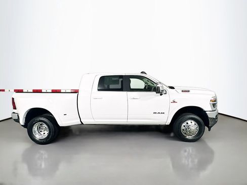 New 2026 RAM 3500 Longhorn AWD/4WD image 8