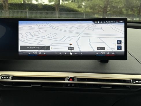 Used 2026 BMW iX xDrive45 w/ Premium Package image 28