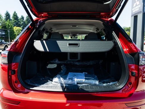 New 2025 Mitsubishi Outlander SEL image 7