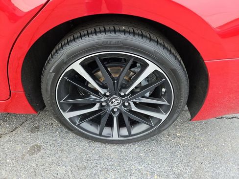 Used 2019 Toyota Camry XSE image 33