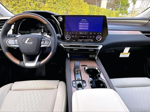 New 2026 Lexus RX 450h Luxury image 5