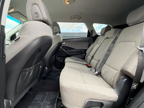 Used 2017 Hyundai Santa Fe SE AWD/4WD image 20