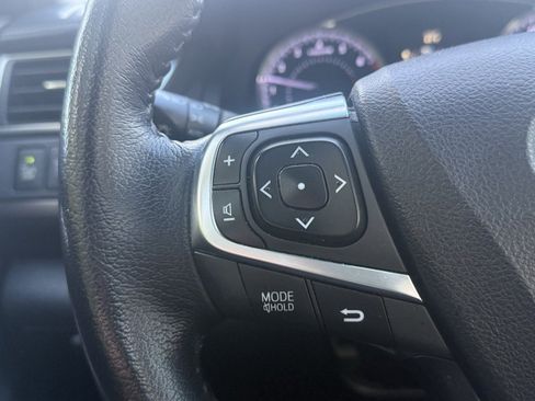 Used 2015 Toyota Camry XLE image 30