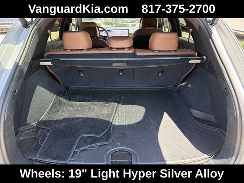 Used 2026 Genesis GV70 2.5T Advanced AWD/4WD image 24