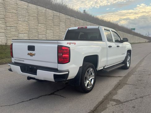 Used 2016 Chevrolet Silverado 1500 Custom w/ Trailering Package image 5