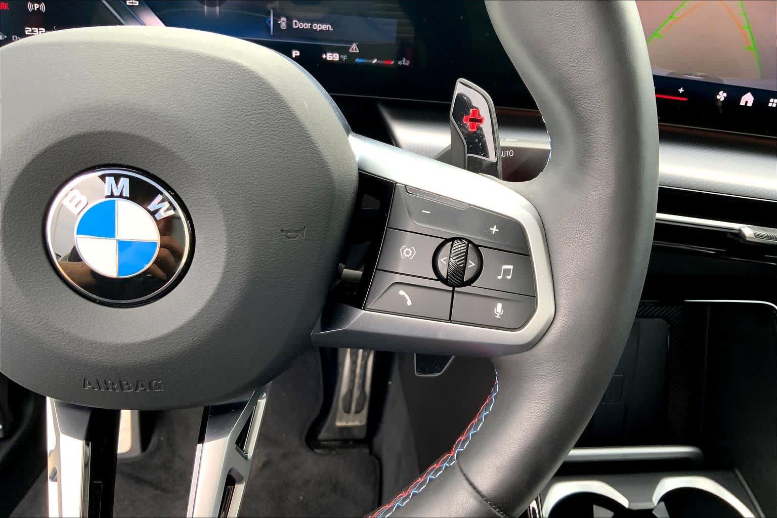 Used 2025 BMW X2 M35i AWD/4WD image 23