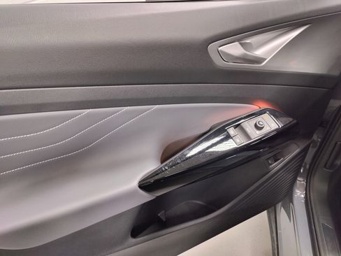 Certified 2024 Volkswagen ID.4 S image 25