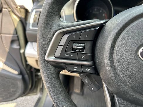 Used 2018 Subaru Outback 2.5i AWD/4WD image 17