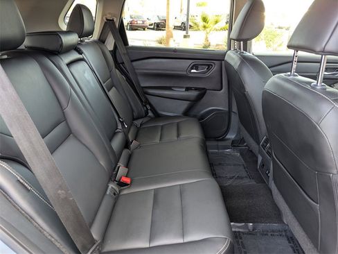 Used 2024 Nissan Rogue SL w/ SL Premium Package image 18