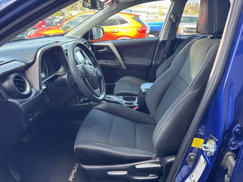 Used 2014 Toyota RAV4 XLE AWD/4WD image 13