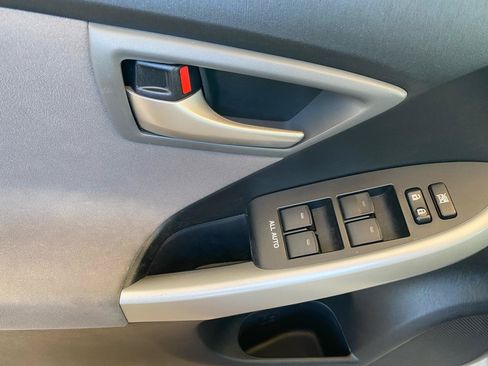 Used 2013 Toyota Prius Three FWD image 8