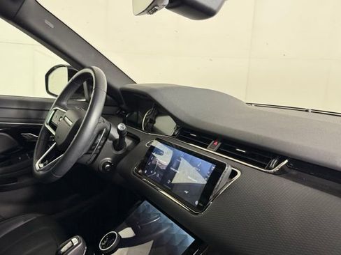 Used 2023 Land Rover Range Rover Evoque R-Dynamic S AWD/4WD image 31