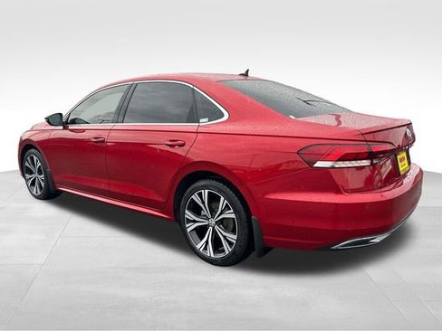 Used 2020 Volkswagen Passat 2.0T SEL image 5