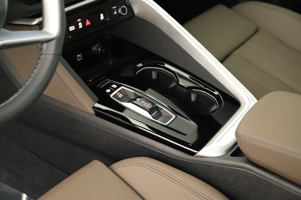New 2026 Audi Q5 Premium Plus AWD/4WD image 17