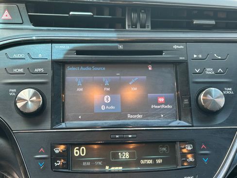 Used 2016 Toyota Avalon Limited w/ Toyota Safety Sense Package FWD image 20