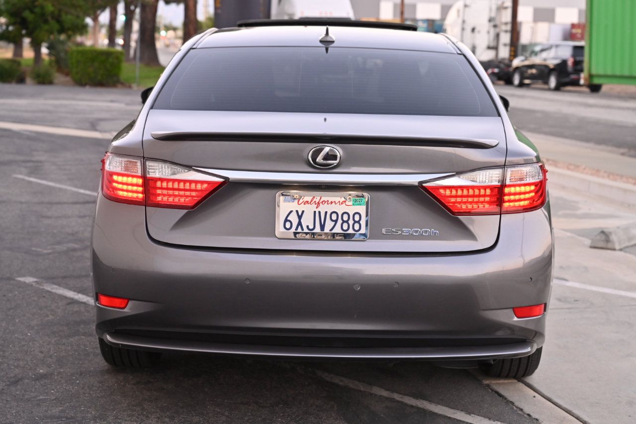 Used 2013 Lexus ES 300h w/ Premium Pkg FWD image 5