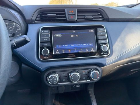 Used 2025 Nissan Versa SV image 12