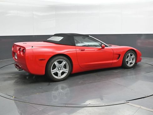 Used 1998 Chevrolet Corvette Convertible w/ Memory Pkg RWD image 2