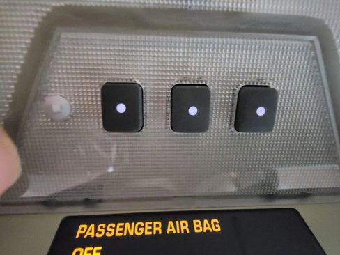 Used 2015 Cadillac SRX Luxury image 33