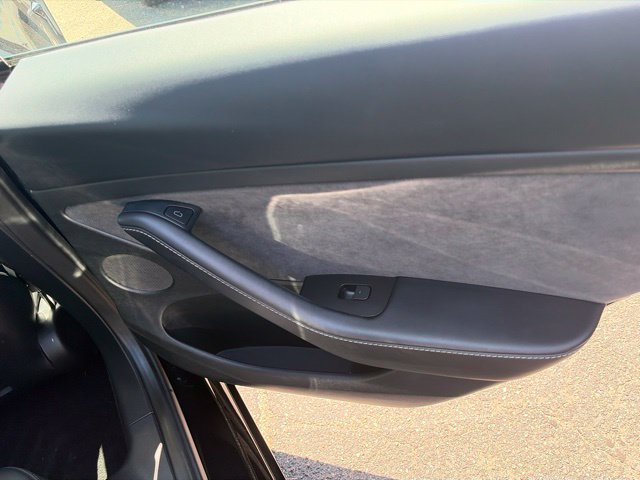 Used 2023 Tesla Model 3 Standard Range RWD image 7