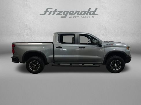 Used 2023 Chevrolet Silverado 1500 ZR2 w/ Technology Package AWD/4WD image 9