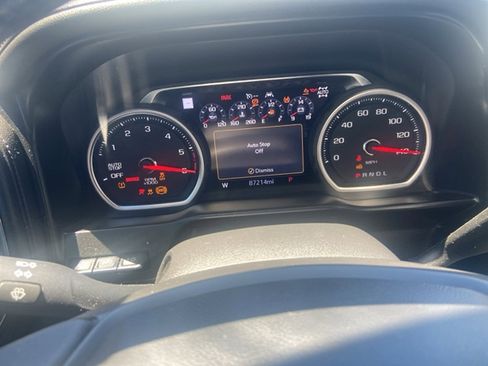 Used 2020 Chevrolet Silverado 1500 High Country w/ Technology Package AWD/4WD image 4