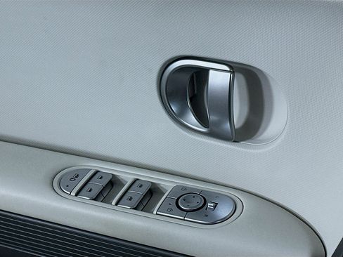 Used 2024 Hyundai Ioniq 5 SEL RWD image 15