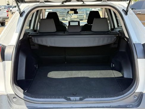 Certified 2025 Toyota RAV4 XLE AWD/4WD image 32