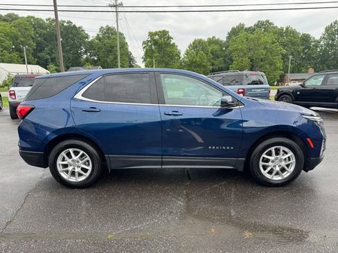 Used 2022 Chevrolet Equinox LT AWD/4WD image 10