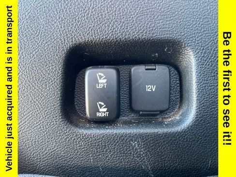 Used 2017 Ford Edge Titanium w/ Equipment Group 302A image 35