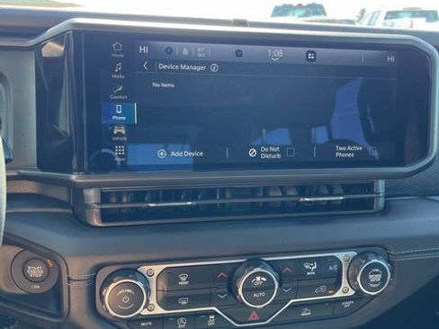 Used 2025 Jeep Wrangler Unlimited Rubicon AWD/4WD image 40