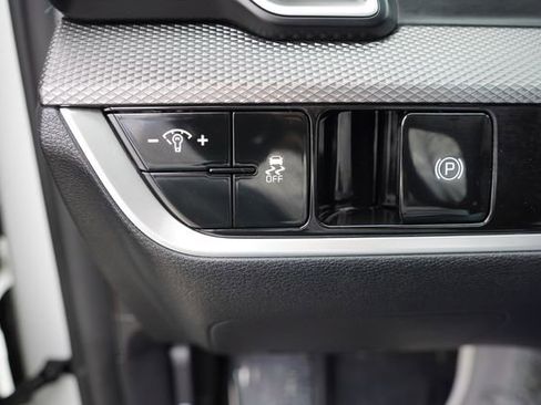 Used 2024 Kia Sportage LX AWD/4WD image 22