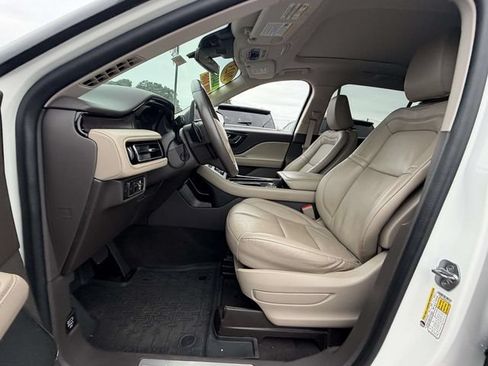 Certified 2023 Lincoln Aviator Reserve w/ Elements Package Plus AWD/4WD image 10