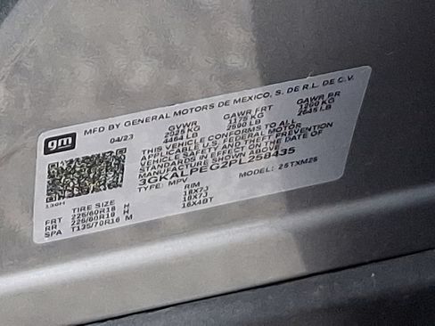 Used 2023 GMC Terrain SLT FWD image 29