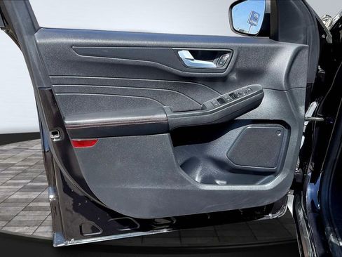 Used 2025 Ford Escape ST-Line FWD image 21