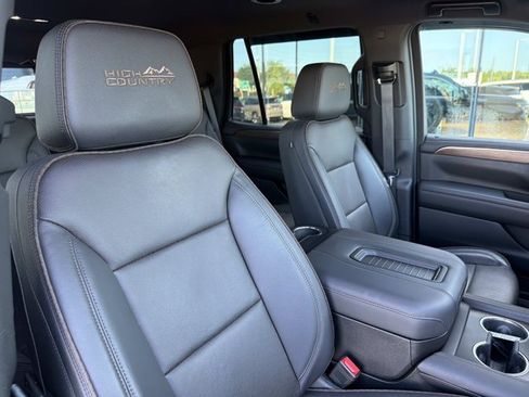 Used 2023 Chevrolet Tahoe High Country AWD/4WD image 20